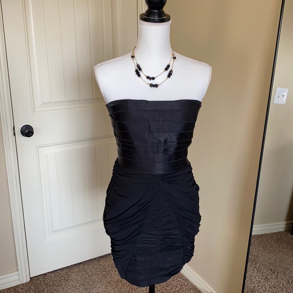 ‼️BOGO‼️ second item 60% off. Bebe Bodyfit Dress size XS